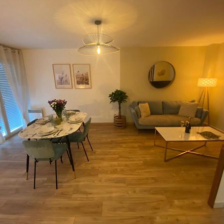 Les Rives De L'Indre. Parking Gratuit. Lit 160Cm Apartment Châteauroux Екстериор снимка